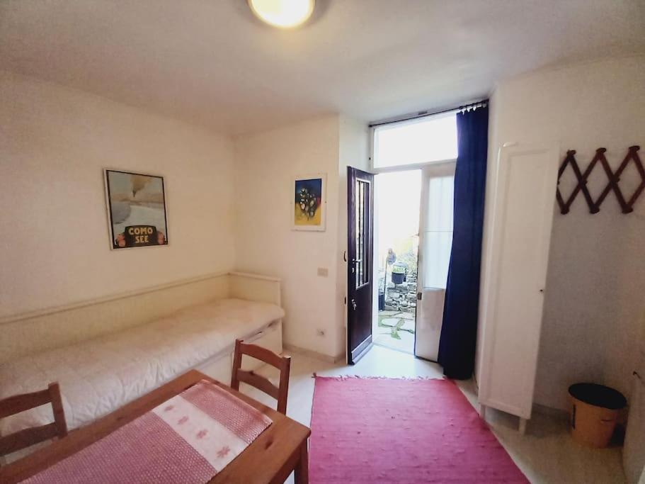 The Door Of The Castle Apartment Menaggio Luaran gambar